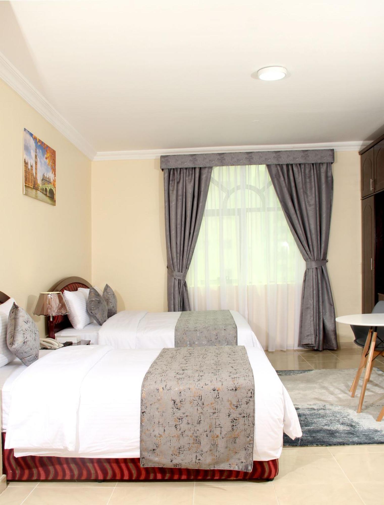 الشارقة Al Barakah Hotel المظهر الخارجي الصورة