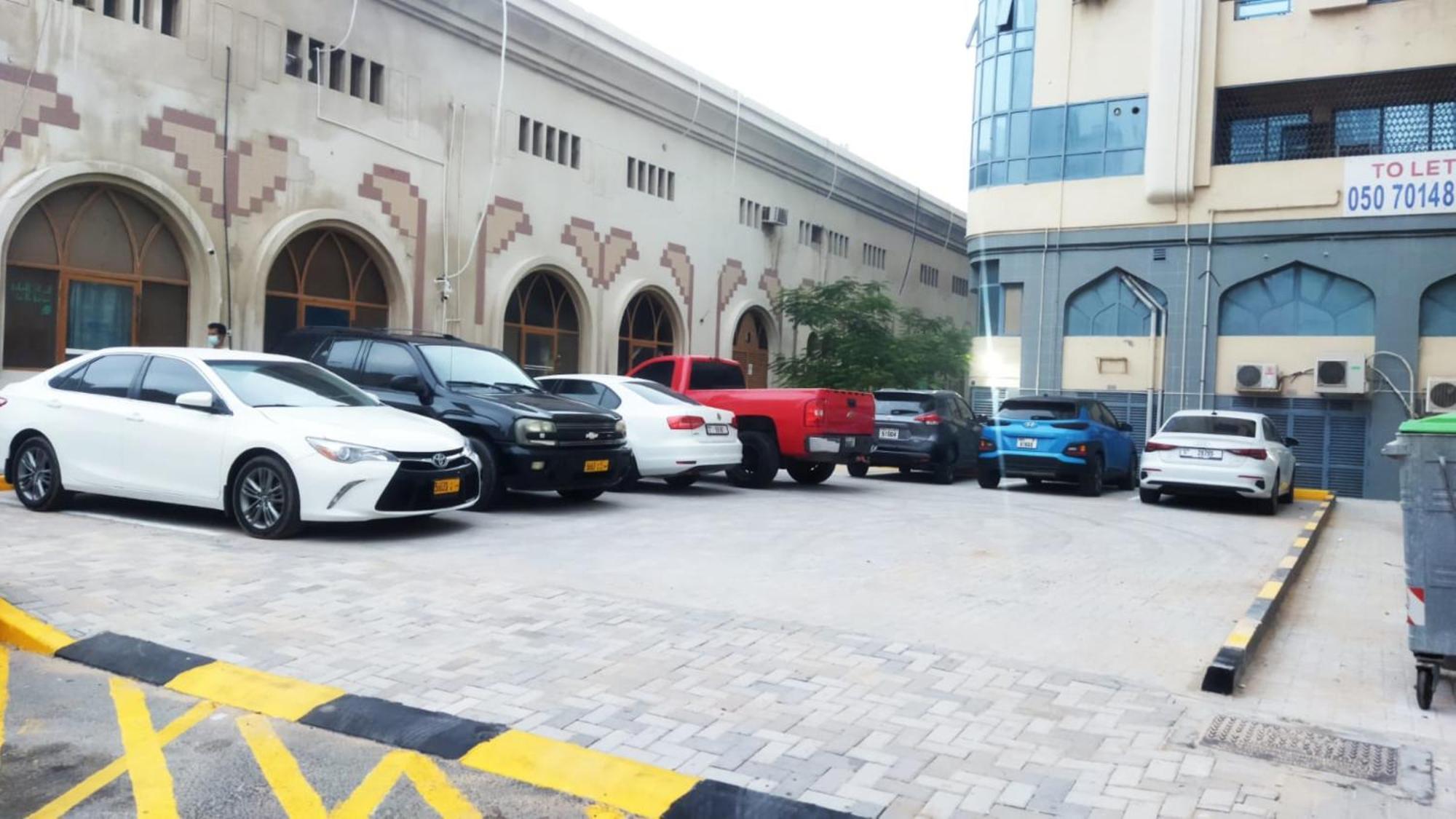 الشارقة Al Barakah Hotel المظهر الخارجي الصورة