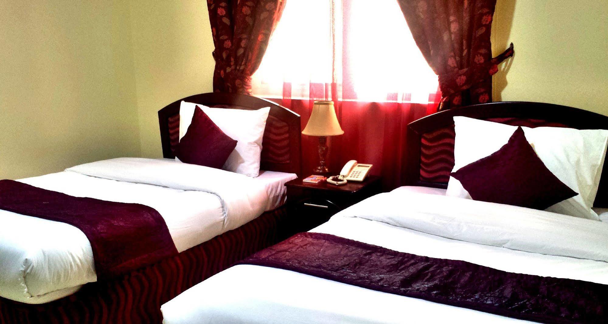 الشارقة Al Barakah Hotel المظهر الخارجي الصورة